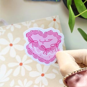 Sticker Bento cake "Hob" en forme de coeur amour en arabe, Stickers coquette kawaii, Stickers pour gourde, Stickers pour ordinateur portable