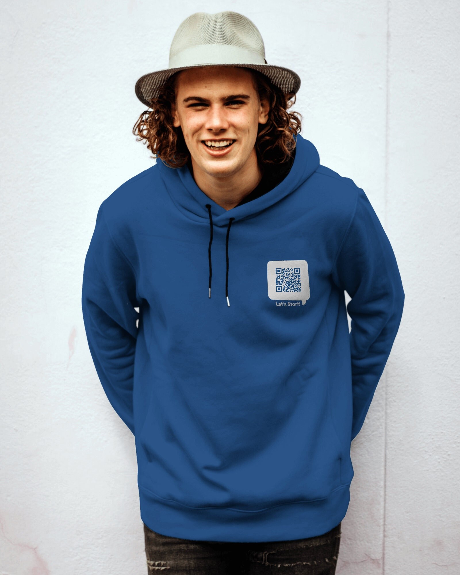 Interactive Sweatshirt With QR Code: Optical Illusion Apparel