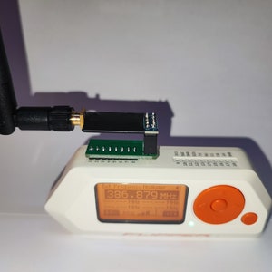 Powerful and compact Antenna for Flipper Zero 315-915mhz image 1