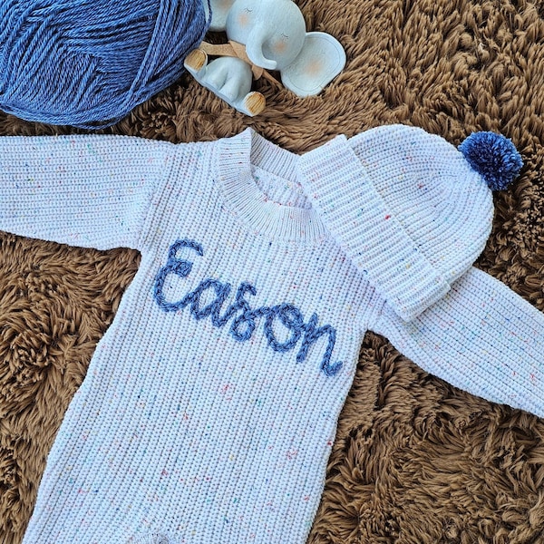 Personalised Knit Newborn Romper – Embroidered Baby Name Outfit