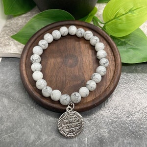 1 PC Handmade 8mm Stone Bead 6.5&quot; Plus Stretch Bracelet With Jewish Medallion Charm A2888
