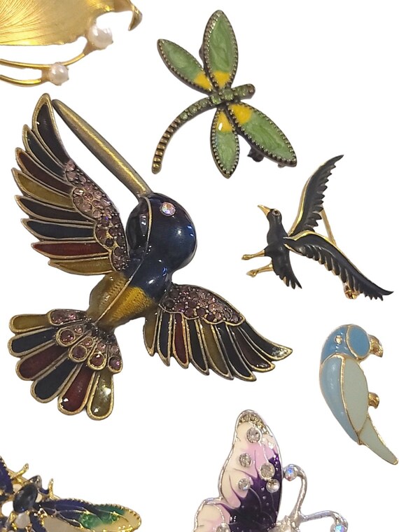 Vintage Brooches Huge Lot of 9 Bird Butterfly Dra… - image 5