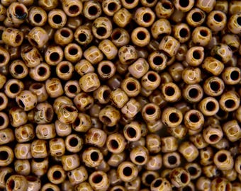 10g TOHO 6/0 okrągłe japońskie koraliki nasienne 4 mm Y311 HYBRID Nieprzezroczyste lawendowe koraliki nasienne Picasso Tworzenie biżuterii Wysokiej jakości koraliki