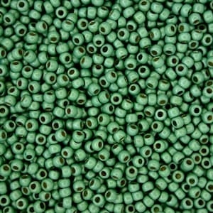 10g TOHO 11/0 Round Japanese Seed Beads 2mm PF570F PermaFinish Galvanized Matte Mint Green Seed Beads Jewelry Making High-quality Beading