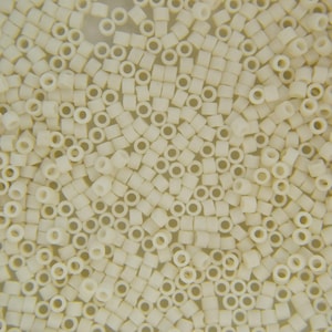 6.6g MIYUKI 11/0 Delica Japanese Seed Beads 1.6mm DB352 Matte Cream Jewelry Making High-quality Glass Beading DIY