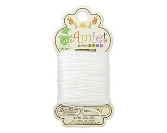 Filo per perline Toho Amiet, cordoncino in nylon bianco da 0,55 mm, 20 metri (22 iarde), ideale per la creazione di gioielli, infilatura, artigianato, lavorazione di perline e ricamo.