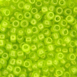 10g TOHO 6/0 Round Japanese Seed Beads 4mm Y620 HYBRID Sueded Gold Transparent Lime Green Seed Beads Jewelry Making High-quality Beading
