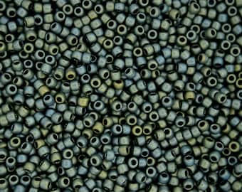 10 g TOHO 11/0 ronde Japanse zaadkralen 2 mm 512F hoogwaardige metallic matblauwe zaadkralen voor het maken van sieraden.