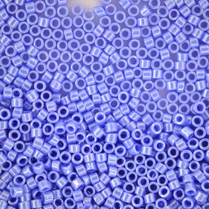 2.5インチチューブ TOHO 11/0 シリンダー トレジャー 日本製シードビーズ 1.8mm 134個 不透明 ペリウィンクル ラスター