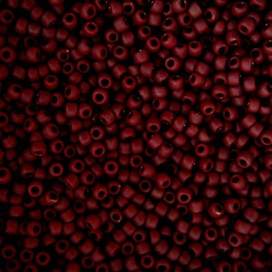 10g TOHO 11/0 Round Japanese Seed Beads 2mm 46F Opaque Frosted Oxblood Seed Beads Jewelry Making High-quality Beading