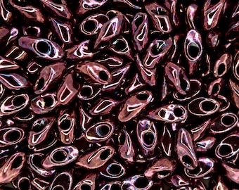 Cuentas japonesas Magatama largas MIYUKI de 10 g, 4 x 7 mm, color frambuesa oscuro metálico, fabricación de joyas únicas de alta calidad.