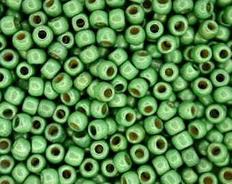 10g TOHO 6/0 Miçangas Japonesas Redondas 4 mm PF560F PermaFinish Galvanizadas Foscas Verde-mar Miçangas para Confecção de Bijuterias Miçangas de Alta Qualidade