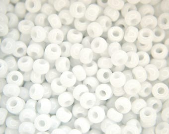 Cuentas japonesas redondas MIYUKI 6/0 de 10 g, 4 mm, 9402, color blanco, para bisutería. Abalorios de alta calidad.