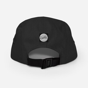 Gorra de cinco paneles