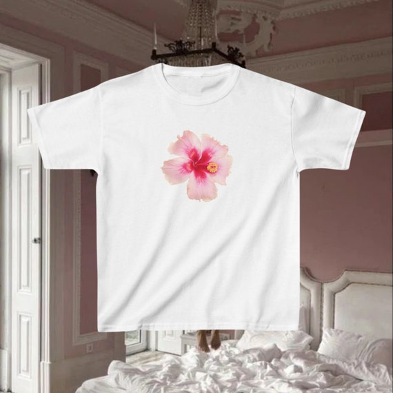 売れ筋商品|||コットンオン カットソー トップス レディース Women's 90S Baby Tee Hot hibiscus Pink Hibiscus Flower 90s Baby Tee | Aesthetic Tomato Girl