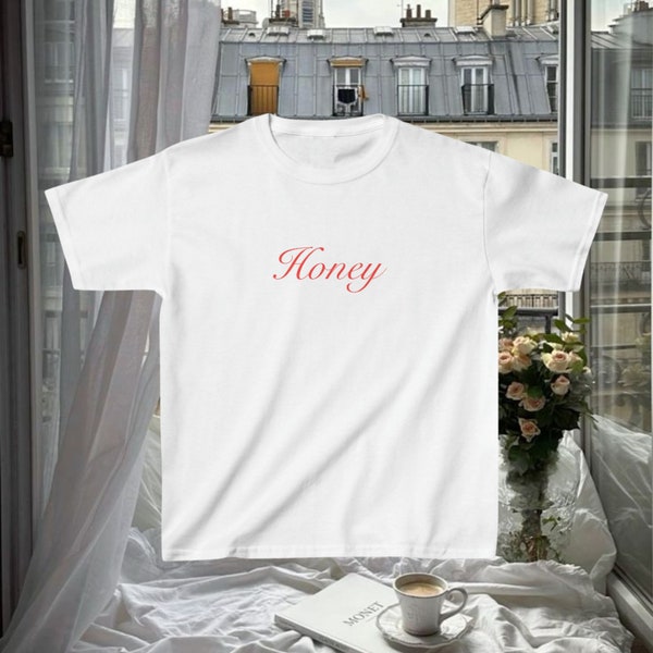 Honig Vintage ästhetisches T-Shirt, feminines T-Shirt, Pariser Chic-Stil, Damenbekleidung, Geschenk für sie,