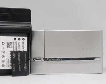 SONY Cyber-shot DSC-T5 5.1MP Silver Digital Camera, Battery