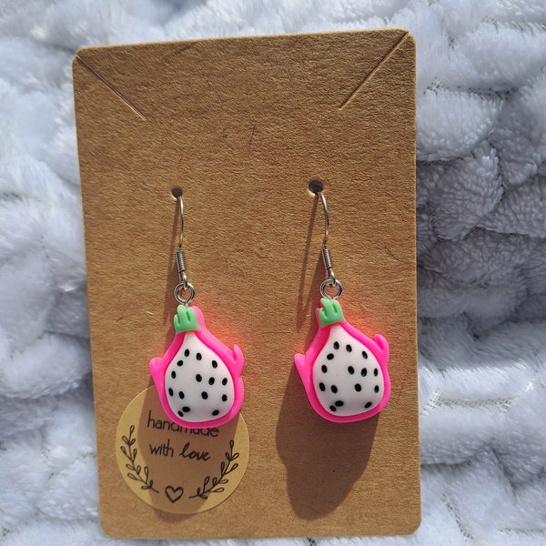 Dragonfruit oorbellen , fruit oorbellen , zomer oorbellen, schattige oorbellen, fruit, spring, fun earrings, dangle earring, dragon fruit