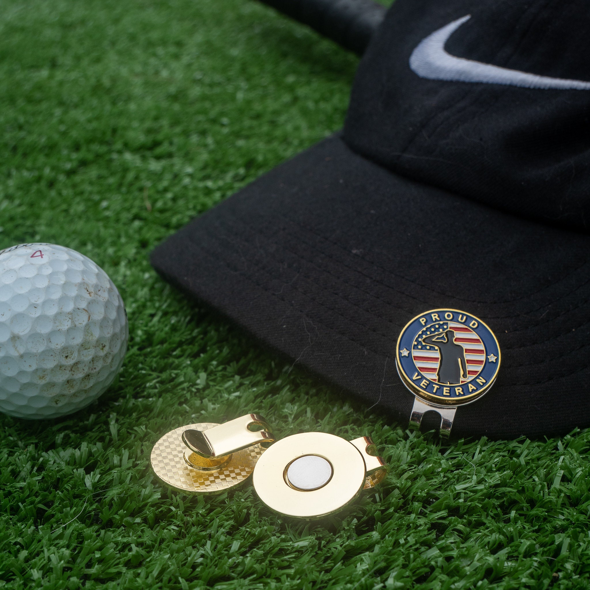 US Army Golf Gift Set with 4 Golf Balls with Army logo and Divot Repair  tool wit
