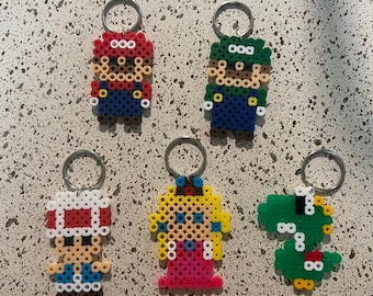 CALLARON Portachiavi Etnico Fatto A Mano Con Perline Di Rame E Pietra Di Pino - Multicolore, 24x6 Cm