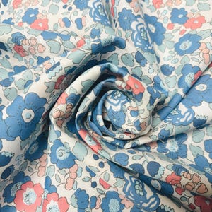 Liberty of London Tana Lawn™ Cotton | BETSY BLUE