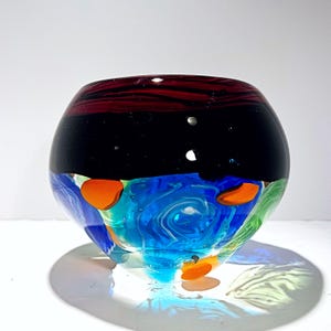 Beautiful Large Hand-Blown Art Glass Vase