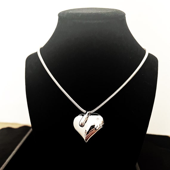 Vintage Monet Heart Pendant & Chain Necklace - image 1