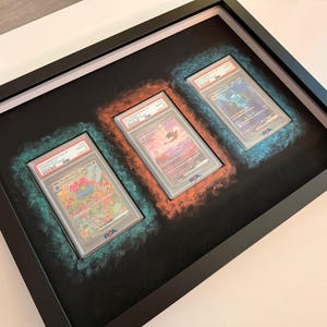 Cadre de 3 cartes à fixer au mur, cartes graduées compatibles PSA CGC, Pokemon Sports Magic, objets de collection, plaque d'exposition 31 x 41 cm/12 x 16"