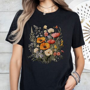 Wildflowers, Minimalist T-Shirts, Gifts for Women, Flowers Crewneck Shirt, Aesthetic Tees, Floral Shirts Women, Wild Flowers Graphic Tees