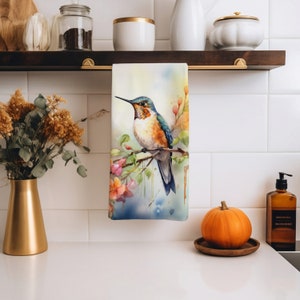 Hummingbird Cottagecore, Hand Towel, Bird Lover Gift, Bird Home Decor, Sophisticated Decor, Kitchen Towel, Tea Towel, housewarming gift