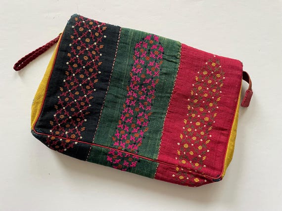Vintage Embroidered Patchwork Textile Clutch Purs… - image 1