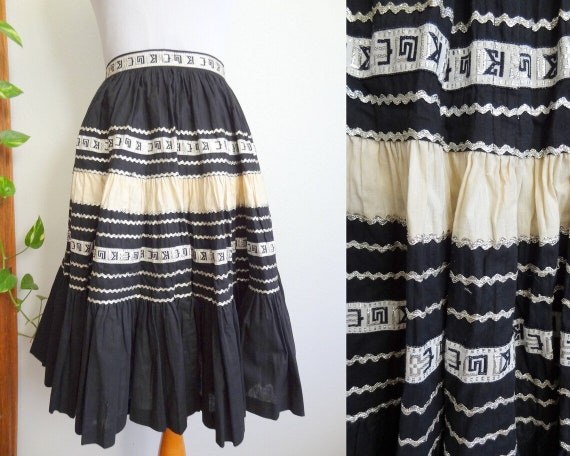 Stunning Full 50s Cotton Circle Patio Skirt Black… - image 1