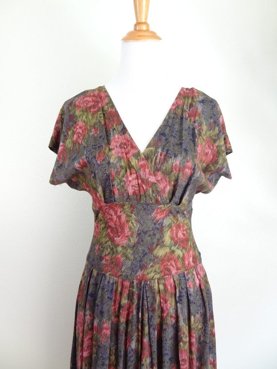 Vintage Romantic Rayon 90s Does 40s Rose Dress - image 5