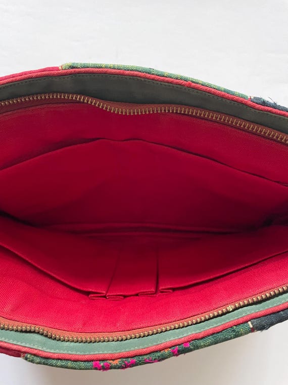 Vintage Embroidered Patchwork Textile Clutch Purs… - image 5