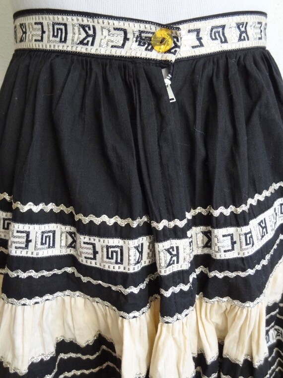 Stunning Full 50s Cotton Circle Patio Skirt Black… - image 6