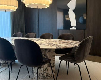 Mesa de comedor de mármol Calacatta Viola: base estriada moderna, muebles italianos de mármol de lujo