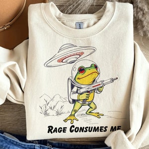 Vintage Meme Frog Sweatshirt: Funny Retro Style Unisex Gift