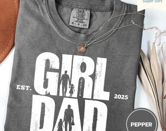 Chemise fille papa EST personnalisée Comfort Colors®, t-shirt petite fille, cadeau papa d'une fille, chemise fête des pères, cadeau nouveau papa, t-shirt faire-part de grossesse