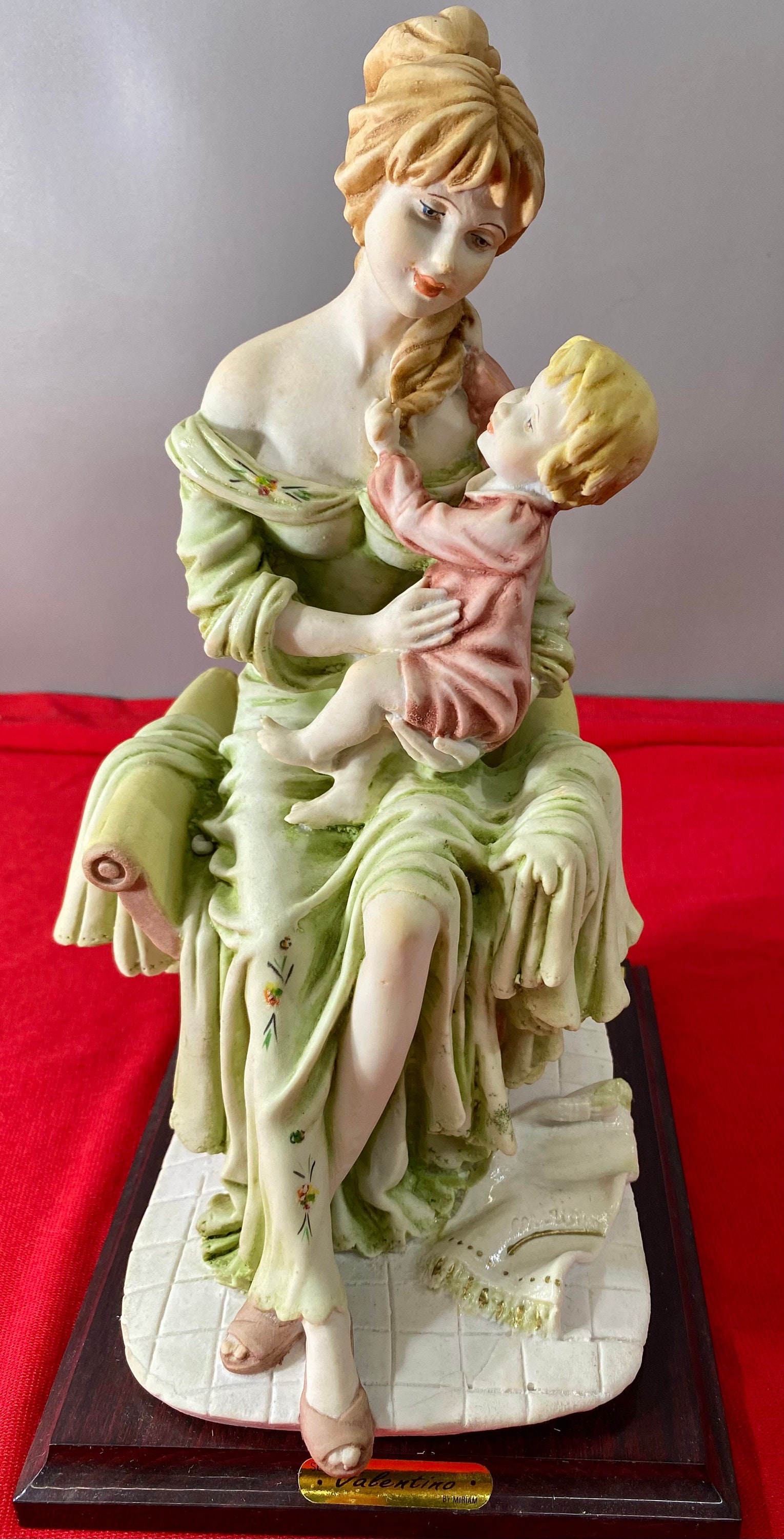 Wanjorlay 2 PièCes SéRies Artisanat RéSine Sucre Crâne Couple Statue Aimant  Statue Amoureux Figurine Tenant