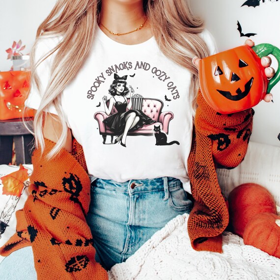 Spooky Snacks and Cozy Cats T-shirt Horror Movies and Chill Shirt Feminine Halloween T-shirt Pink Halloween Shirt for Spooky Babes T-Shirt