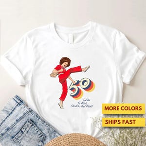 J'ai 50 ans et j'aime donner des coups de pied, Sally O'Malley a 50 ans T-shirt premium ultra doux, 50 ans, 50 ans, 50 ans