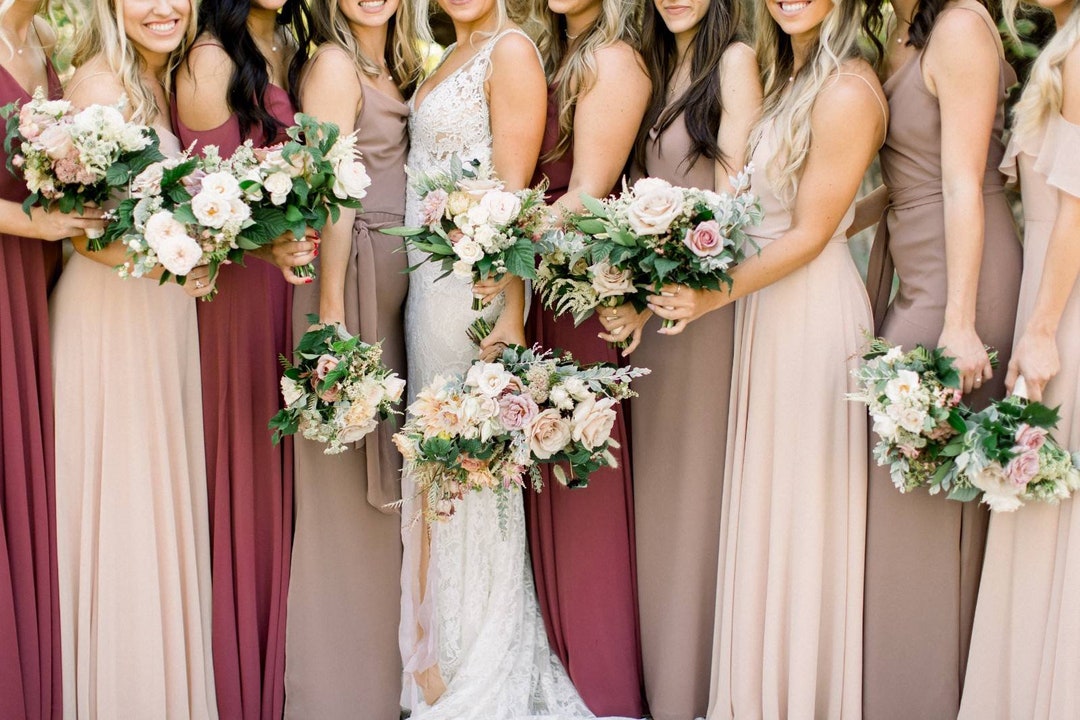 green emerald velvet dress Amazon.com: CAZSXIS Women's V Neck Bridesmaid Dresses with Sleeves Chiffon  A Line Formal Dress Long with Slit Aqua Size 0 : Clothing, Shoes & Jewelry