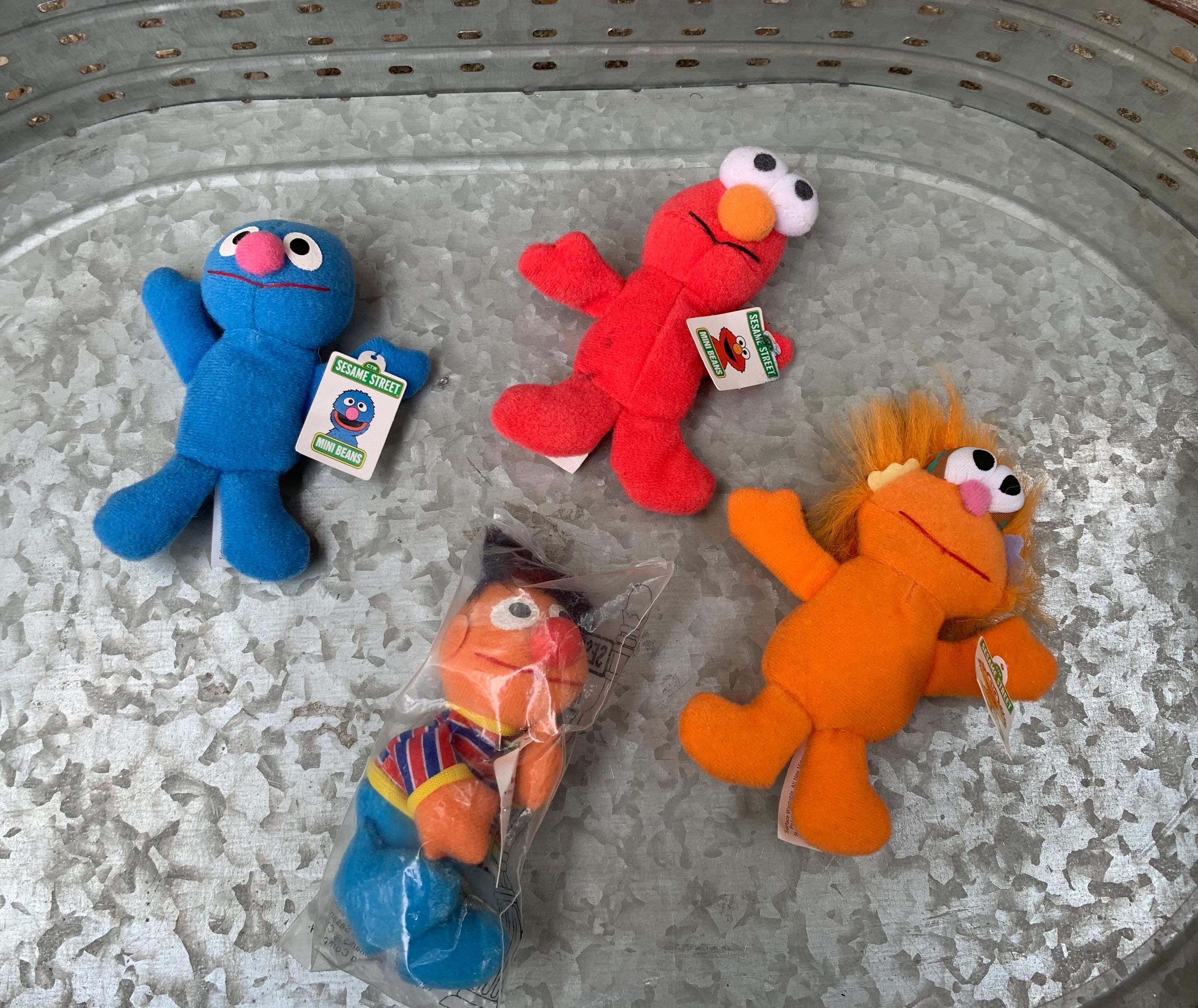 Sesame Street (Zoe, Grover, Elmo, Ernie) Mini Beans by Kellogg’s in Various Colors, Toy Plush, Lot of 4, Collectible. Bin 04ST