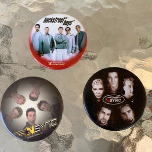Vintage 2000 NSYNC & Backstreet Boys Pin-back Buttons Band Members, Music, American Boy Bands, Lot of 3, Collectible.  PB02