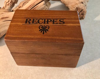 Vintage Wooden Recipe Box with Index Cards, Shade of Stained Oak, Kitchen Decor, Collectible.  Bin QFK
