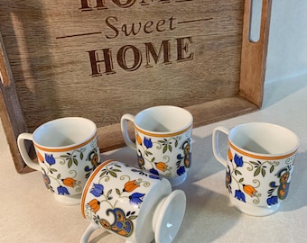 Vintage 1970s Mid-century Modern Pedestal Coffee Mugs in a Retro Floral Pattern No. E-1116, Set of 4, Made in Japan, Collectible, Gift