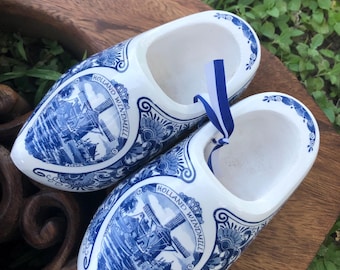 Netherlands Traditional Wooden Dutch Miniature Clogs with "Holland Windmill" Delft Blue Shade, Souvenir, Home Decor, Gift.  Bin HP4-PB