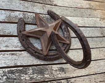 Vintage Iron Horse Shoe Star Hat Coat Cap Rack, Western Ranch Decor, Rustic, Farmhouse Decor. Bin MM25