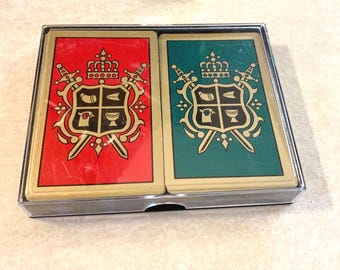 Naipes antiguos de la época medieval y renacentista (escudo, corona, espadas, halcón, armadura, cuerno para beber), caballero, antigüedad, escudos de armas