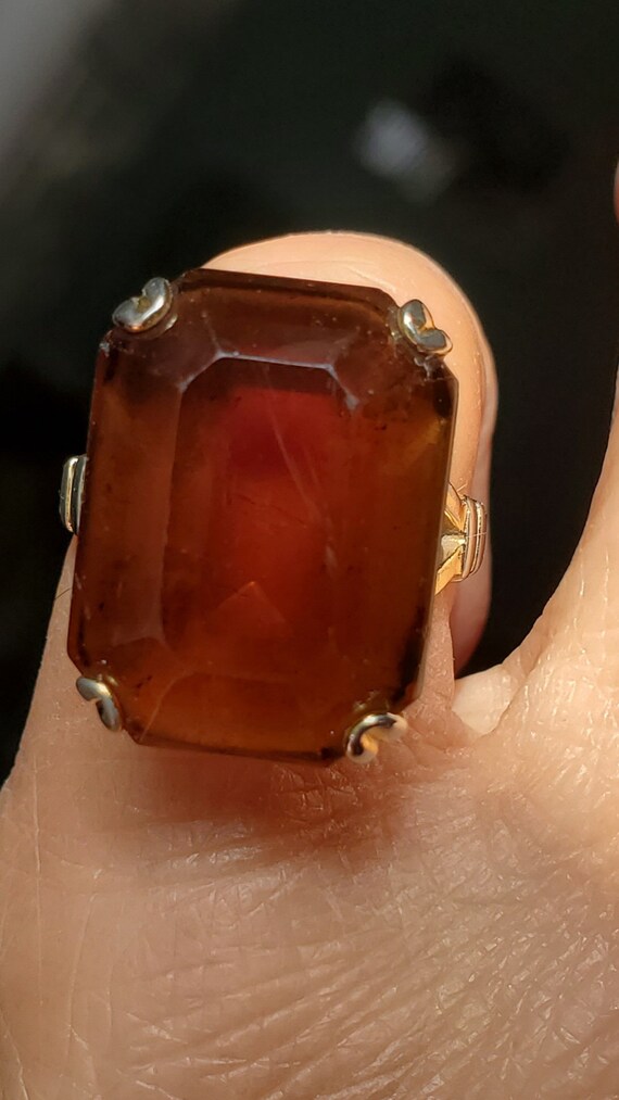 Avon Faux Topaz Gemstone Cocktail Ring Vintage Si… - image 9